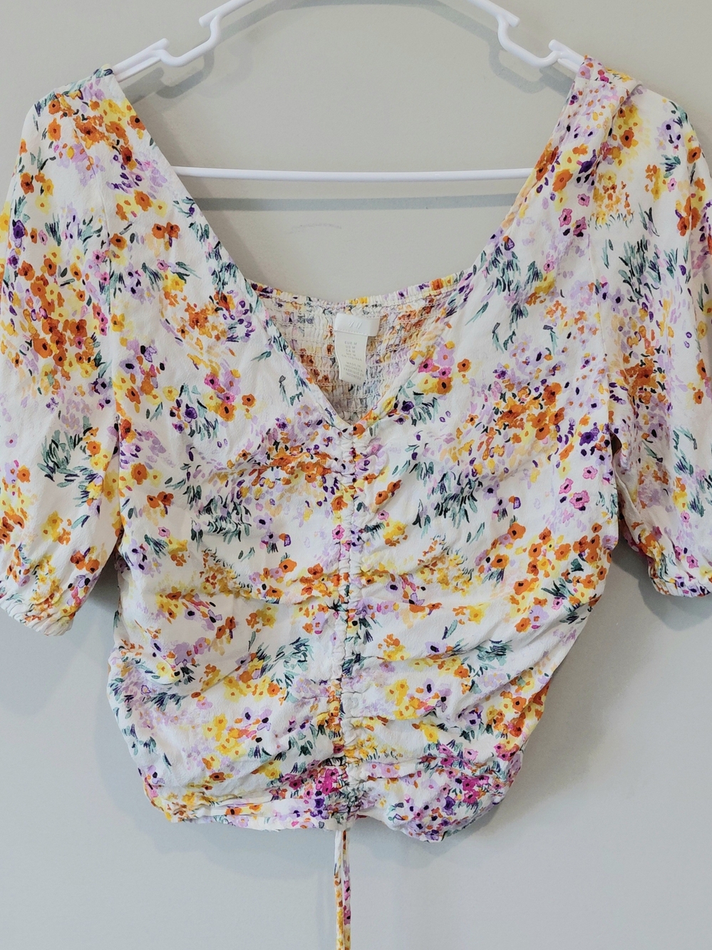 H&M White Floral Drawstring Puff Sleeve Top
